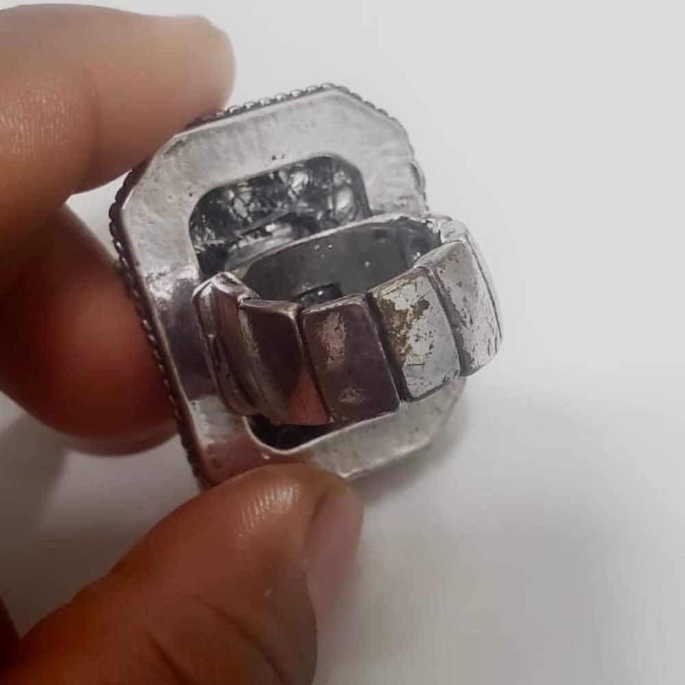 Vintage Resin Rock Ring. 🌴 - Picture 5 of 5